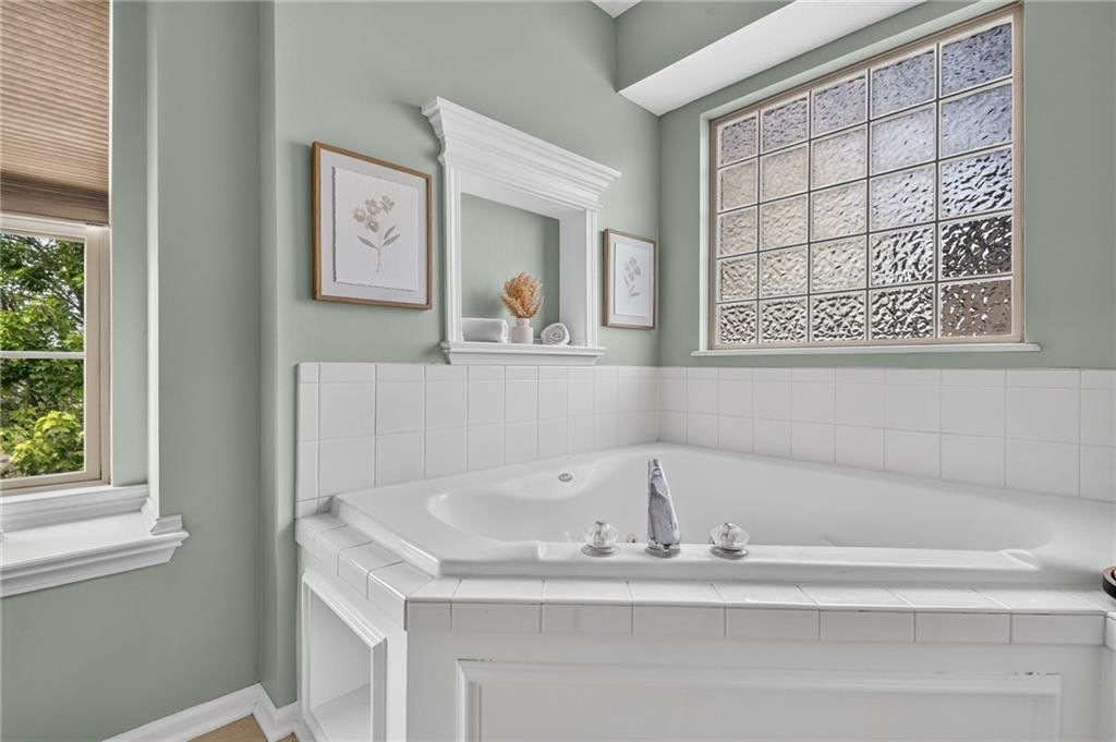 901 N Birch Street — photo 33