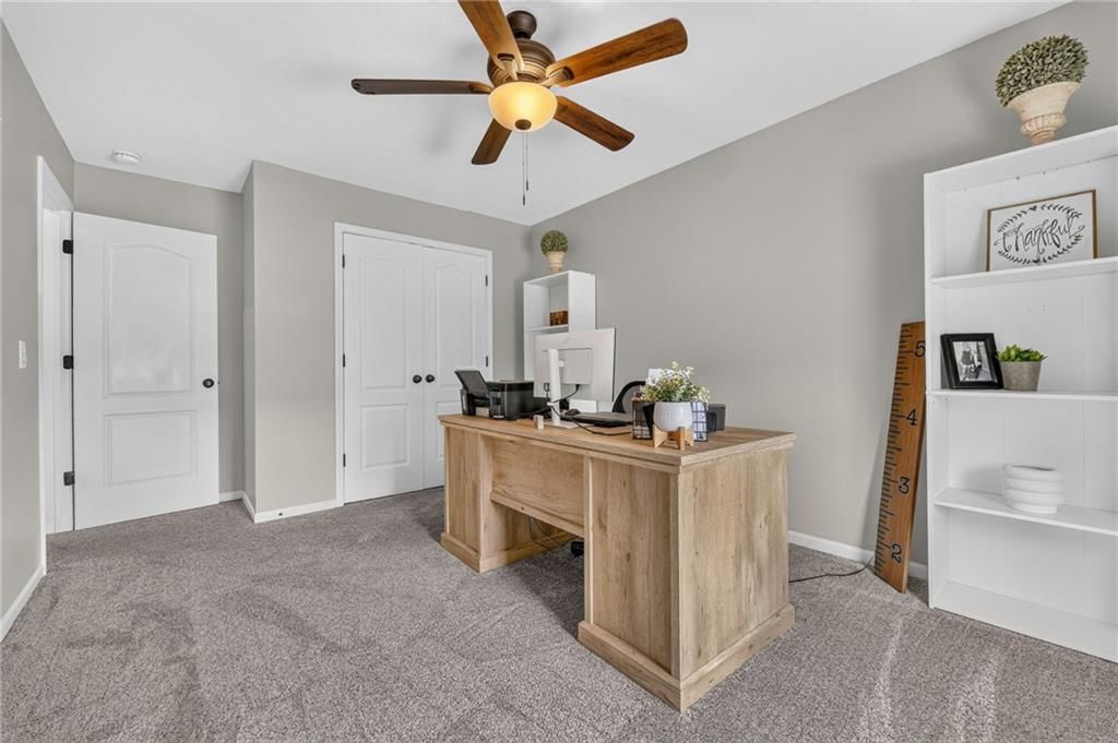 901 N Birch Street — photo 36