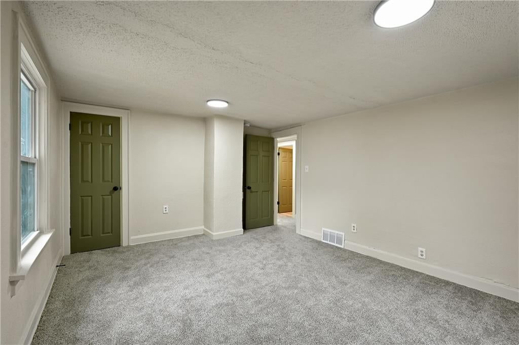 2403 E 69th Terrace — photo 18