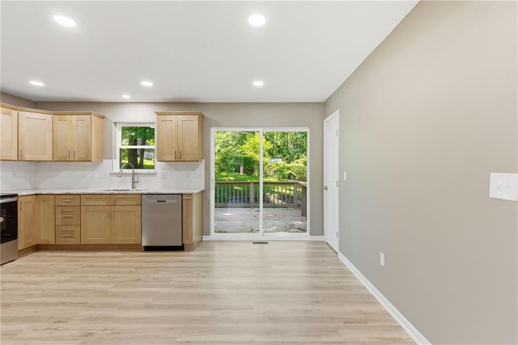 4211 Leavenworth Road — photo 11