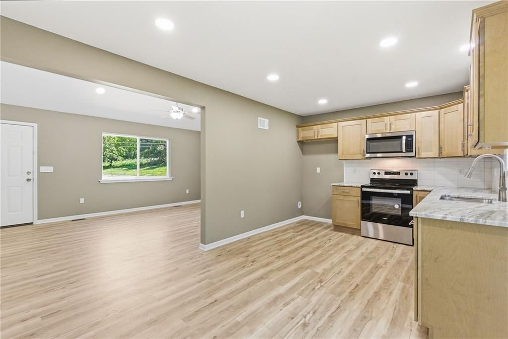 4211 Leavenworth Road — photo 13