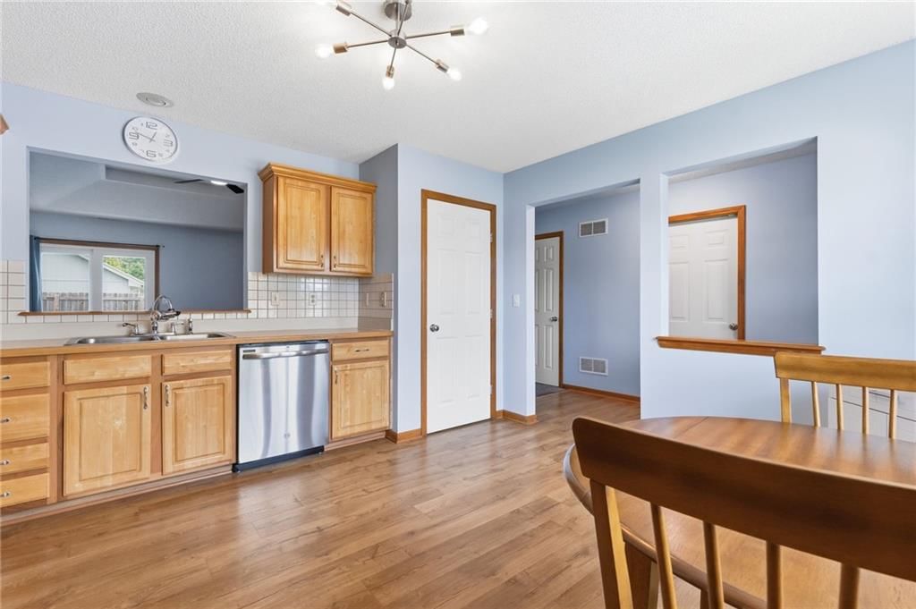 103 SW Blue Branch Circle — photo 10