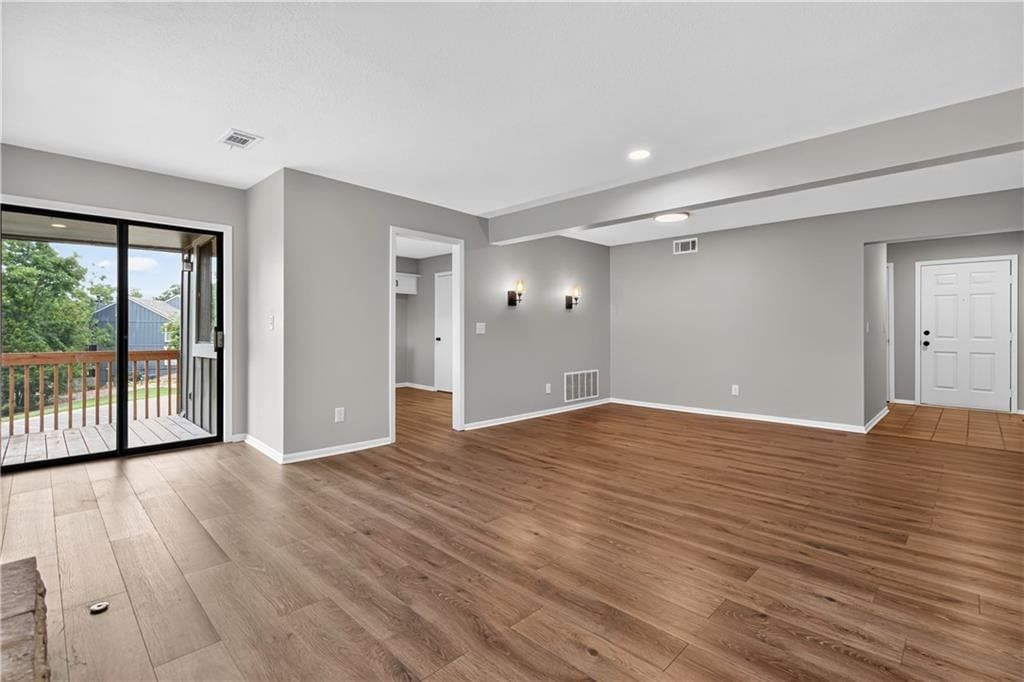 12726 W 110th Terrace — photo 9