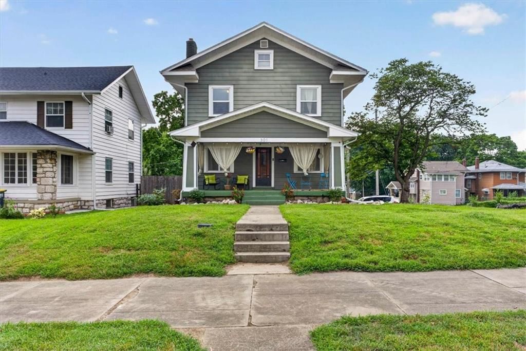 301 N Van Brunt Boulevard — photo 1
