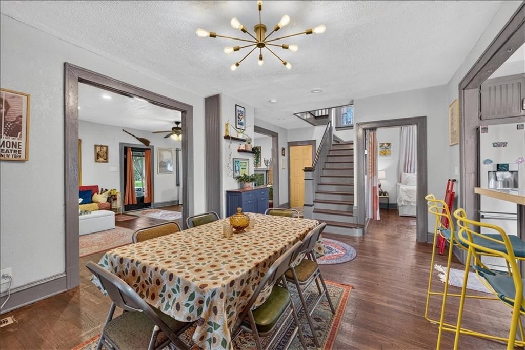 301 N Van Brunt Boulevard — photo 18