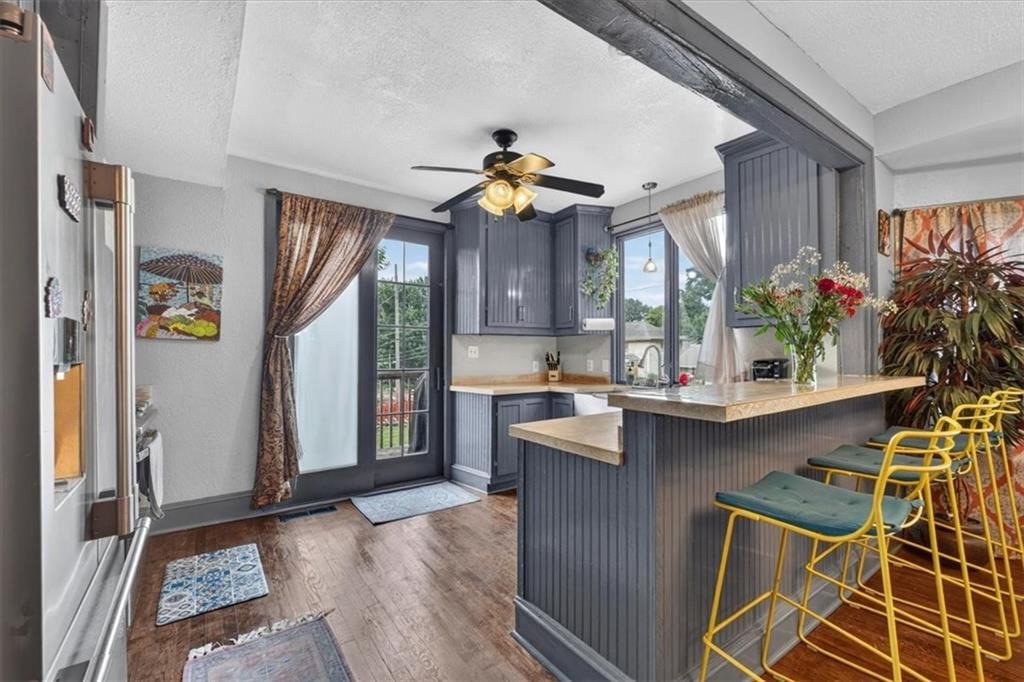 301 N Van Brunt Boulevard — photo 19