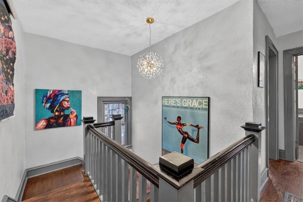 301 N Van Brunt Boulevard — photo 38