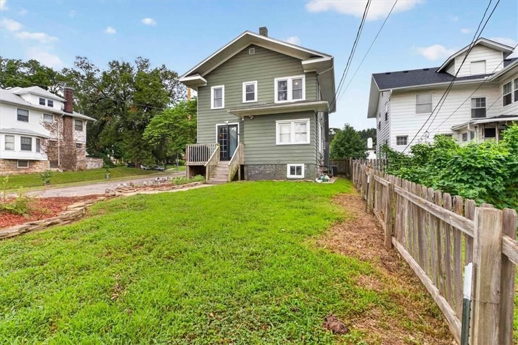 301 N Van Brunt Boulevard — photo 44
