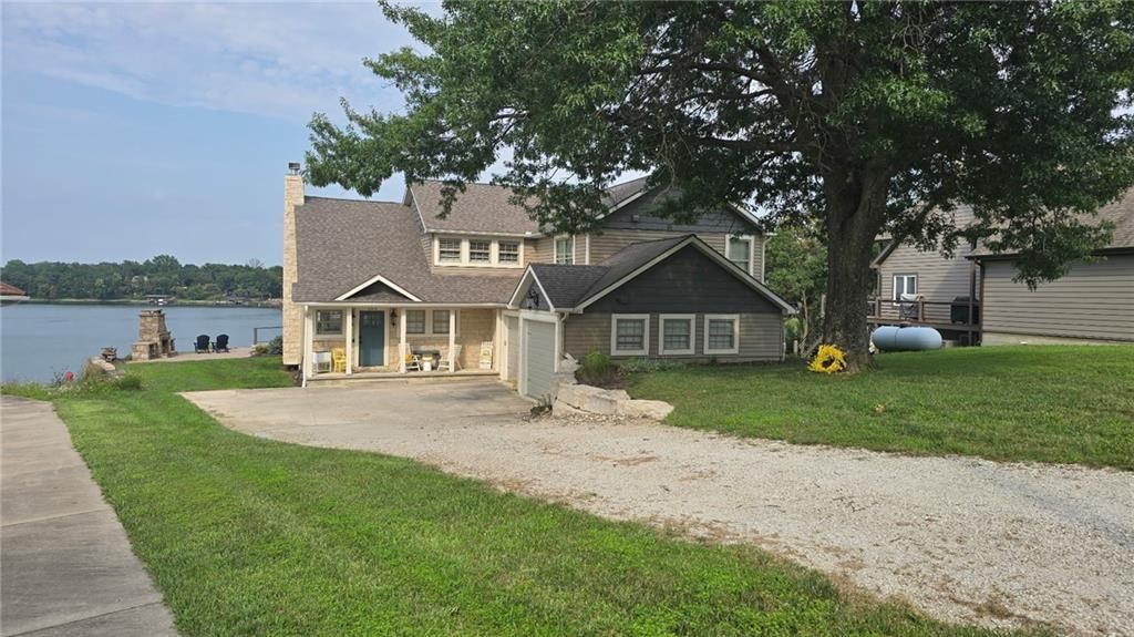 560 Lake Viking Terrace — photo 1