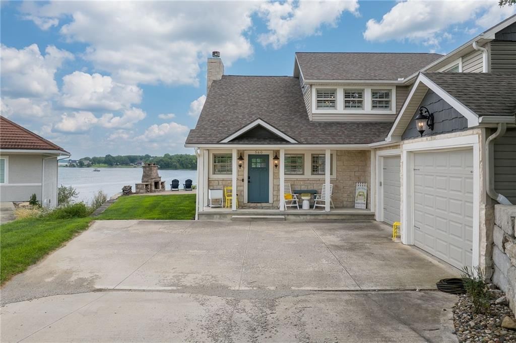 560 Lake Viking Terrace — photo 3