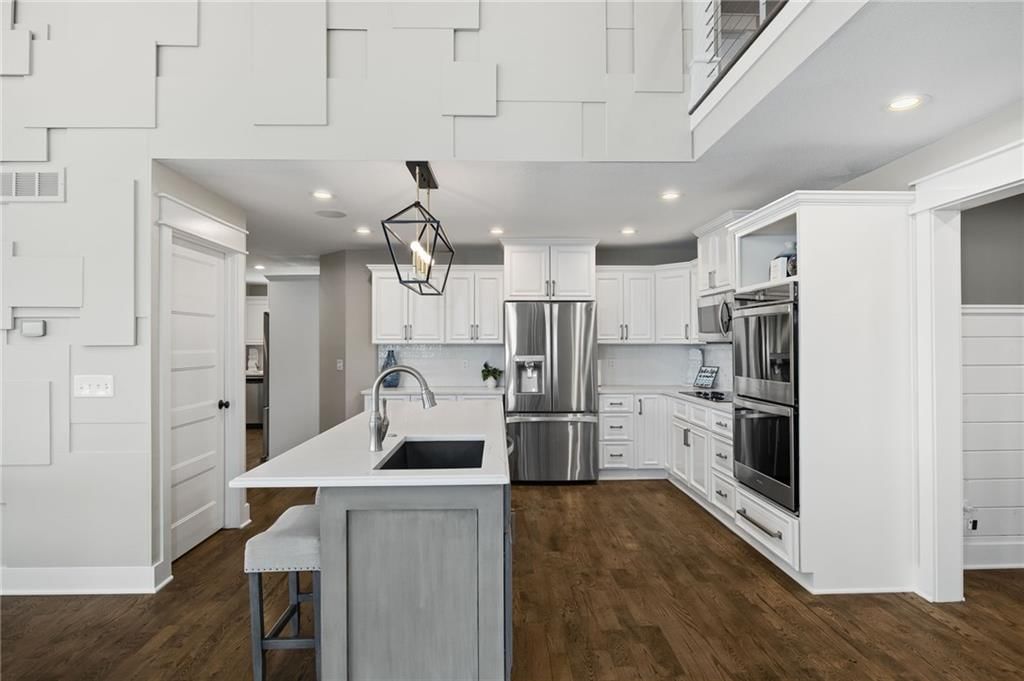 560 Lake Viking Terrace — photo 17