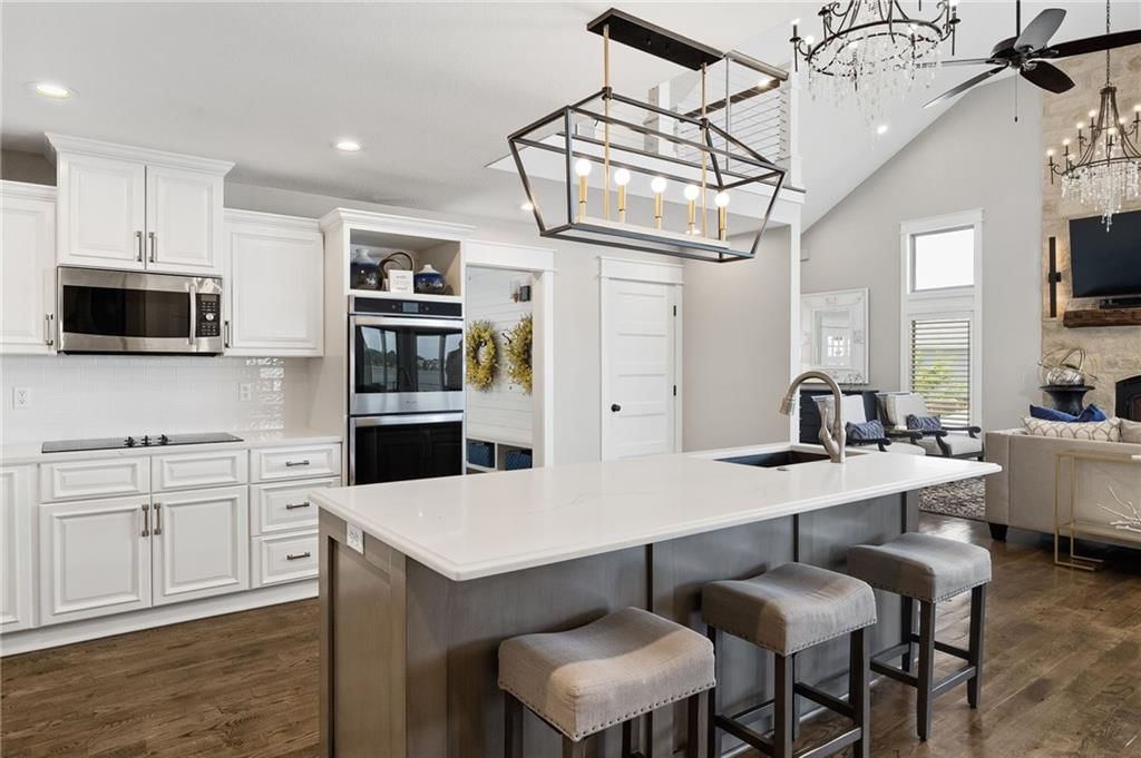 560 Lake Viking Terrace — photo 18