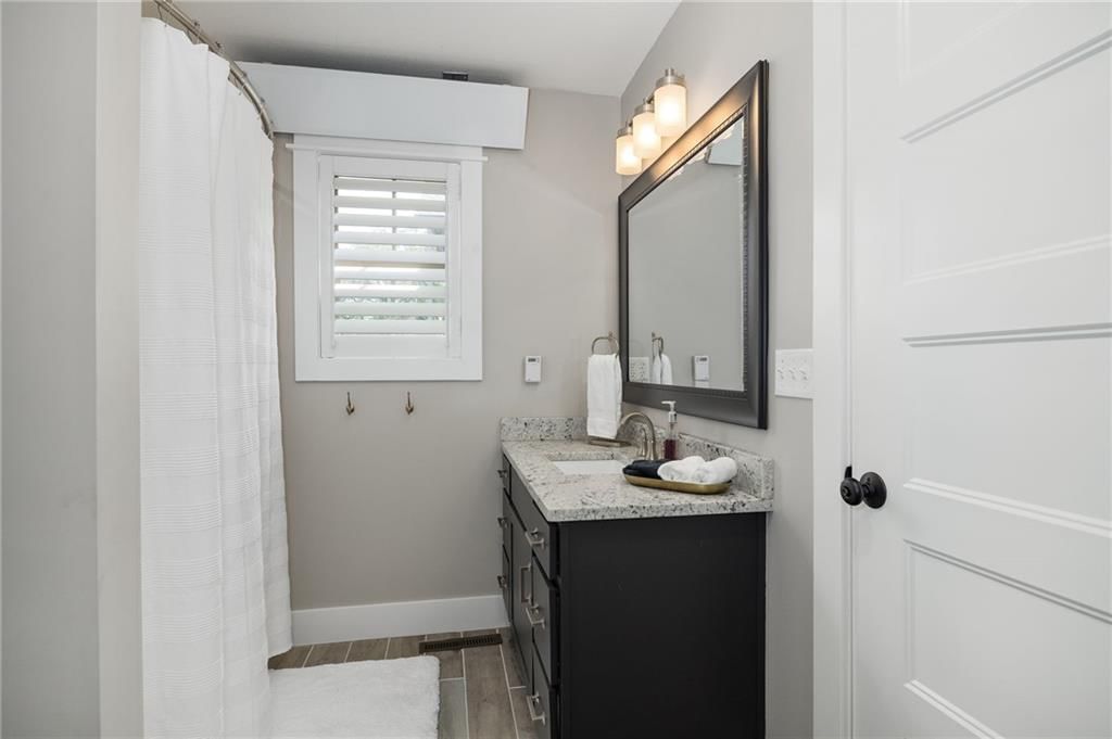 560 Lake Viking Terrace — photo 24