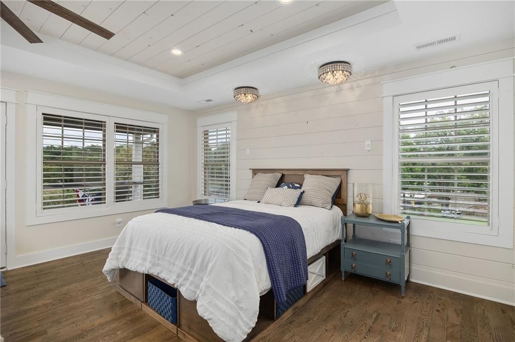 560 Lake Viking Terrace — photo 25