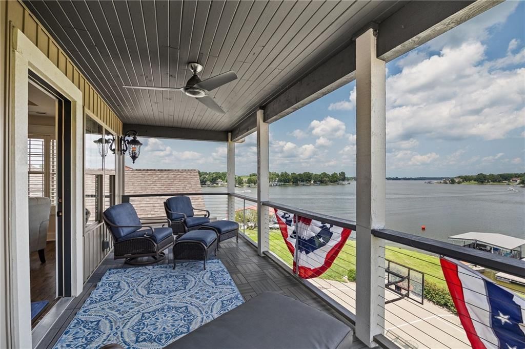 560 Lake Viking Terrace — photo 33