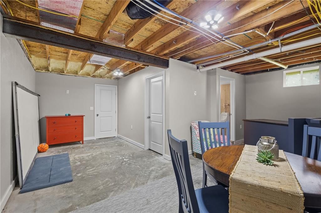 560 Lake Viking Terrace — photo 37