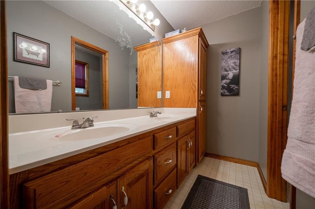 212 Breezeway Lane — photo 11