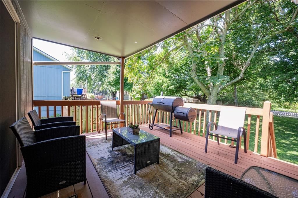 212 Breezeway Lane — photo 18