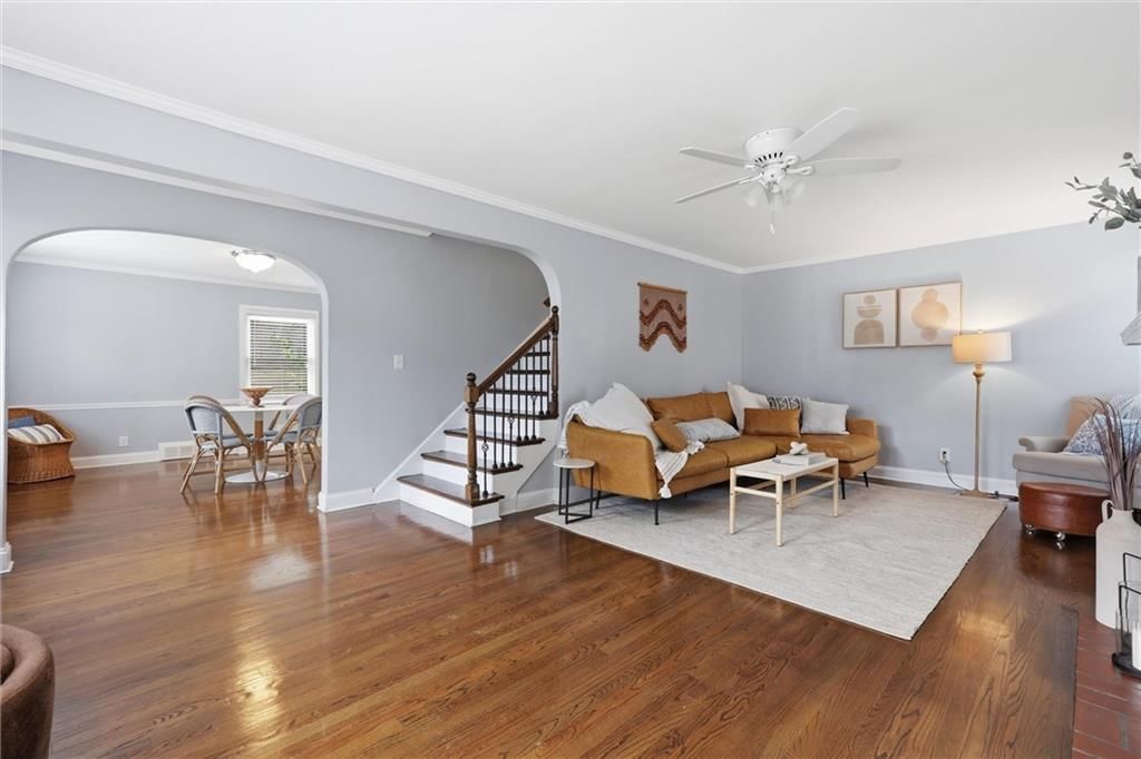 8004 Holmes Road — photo 10