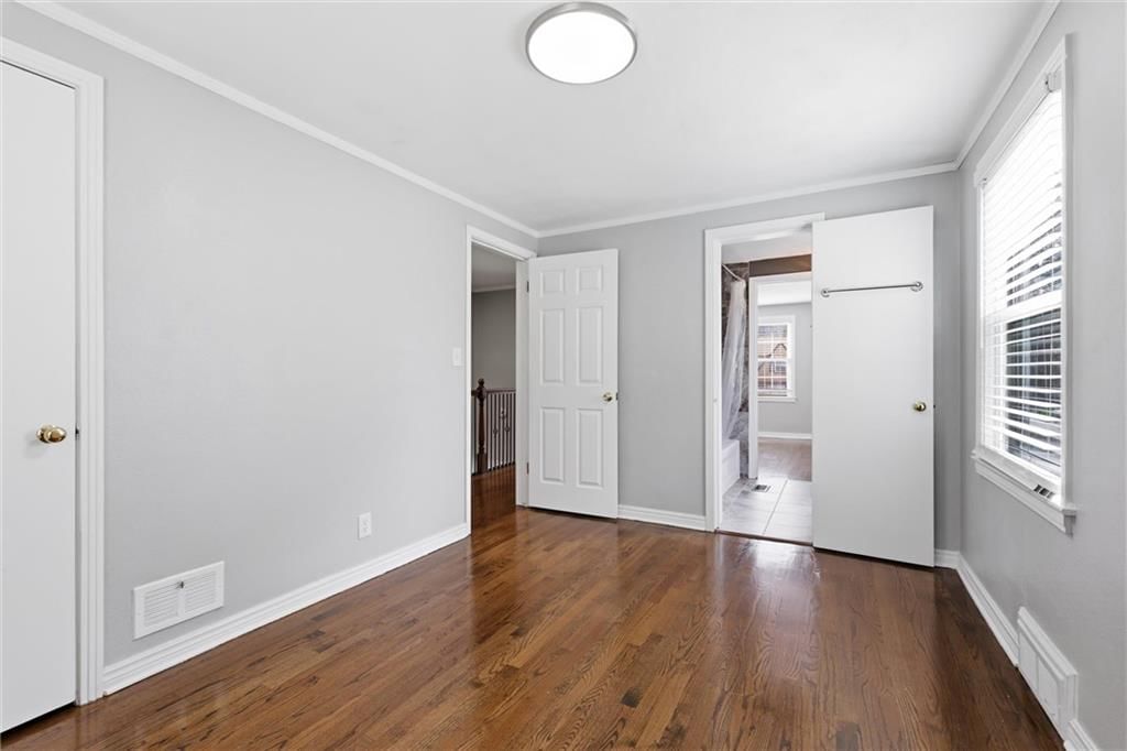 8004 Holmes Road — photo 27