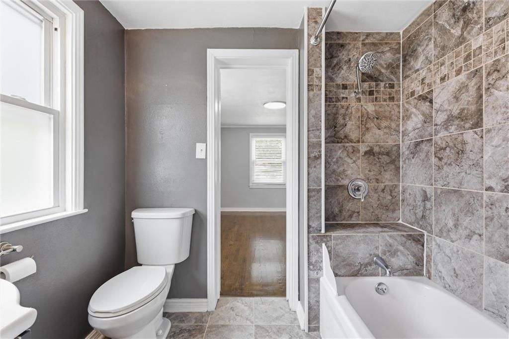 8004 Holmes Road — photo 31
