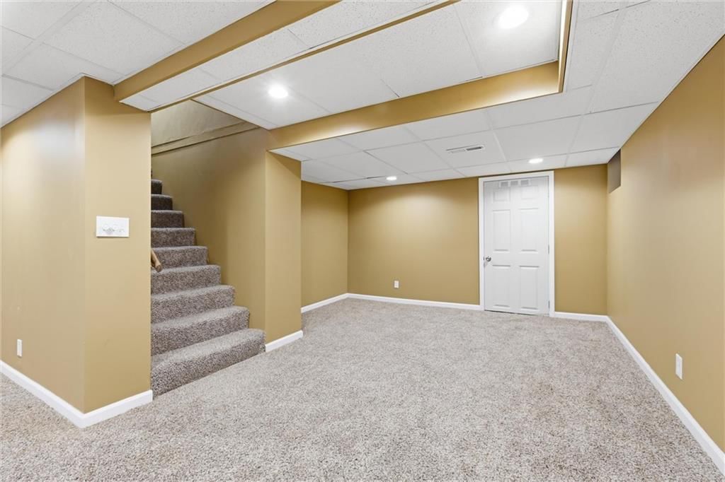 8004 Holmes Road — photo 33
