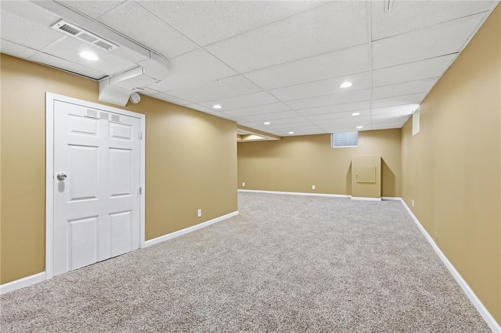 8004 Holmes Road — photo 35