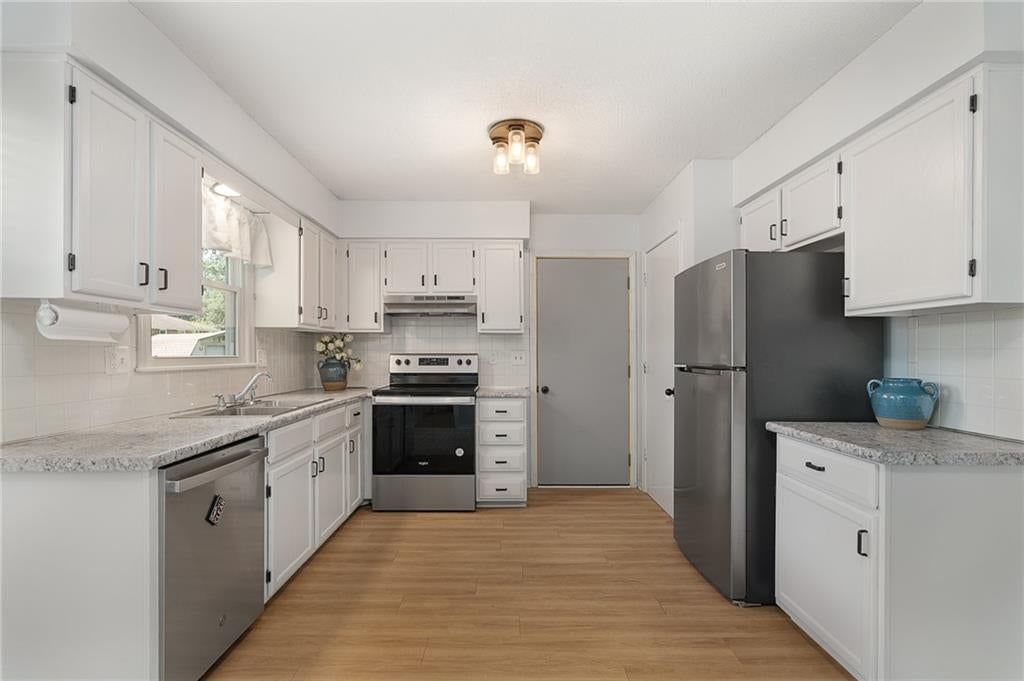118 E Walnut Street — photo 7