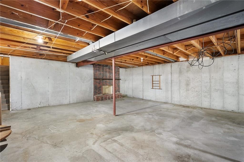 118 E Walnut Street — photo 20
