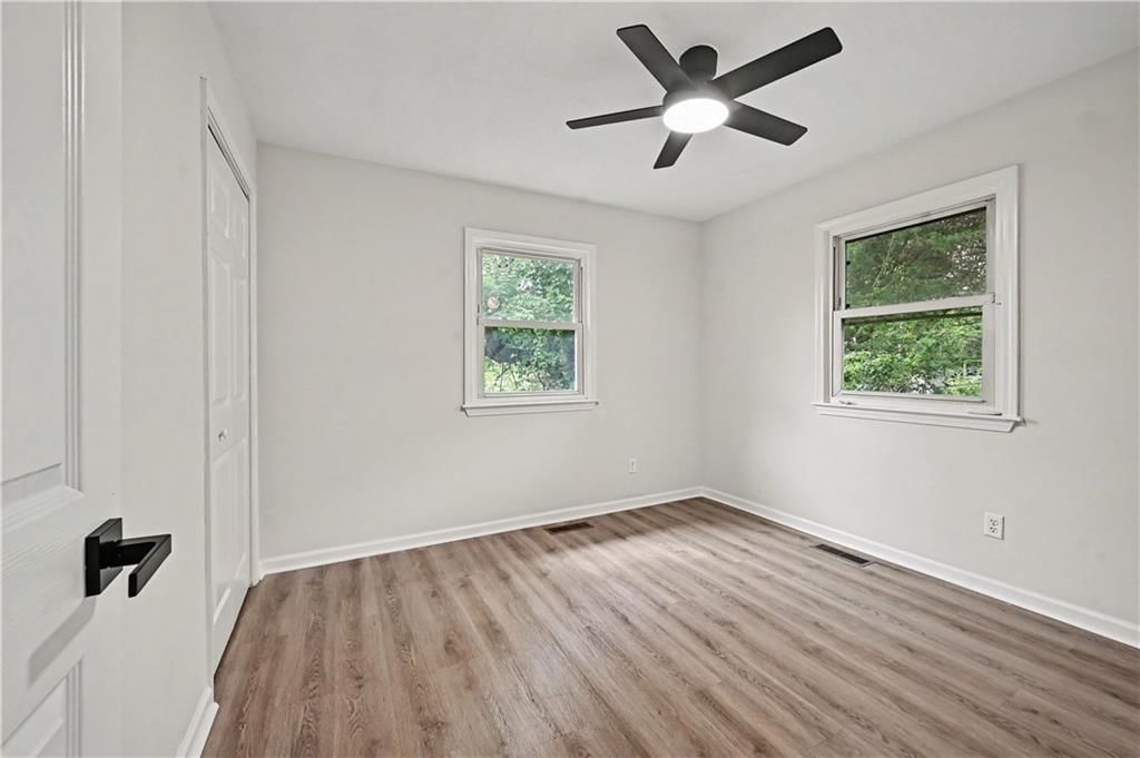 6132 Haskell Avenue — photo 12