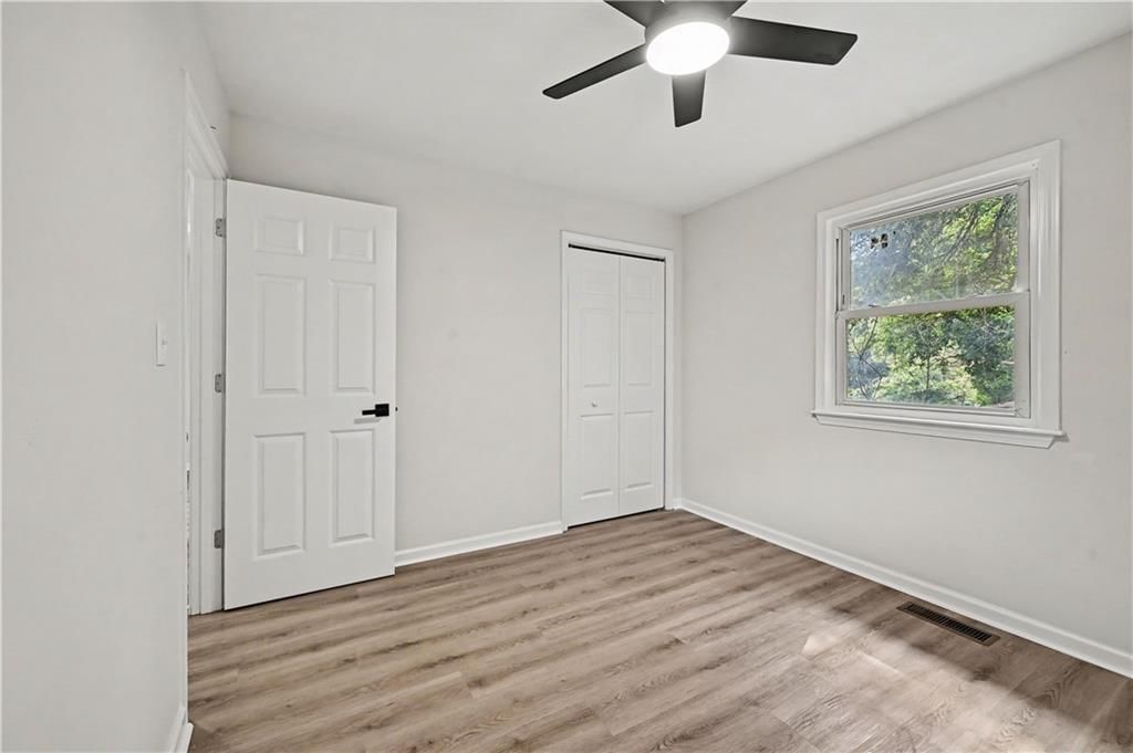 6132 Haskell Avenue — photo 13