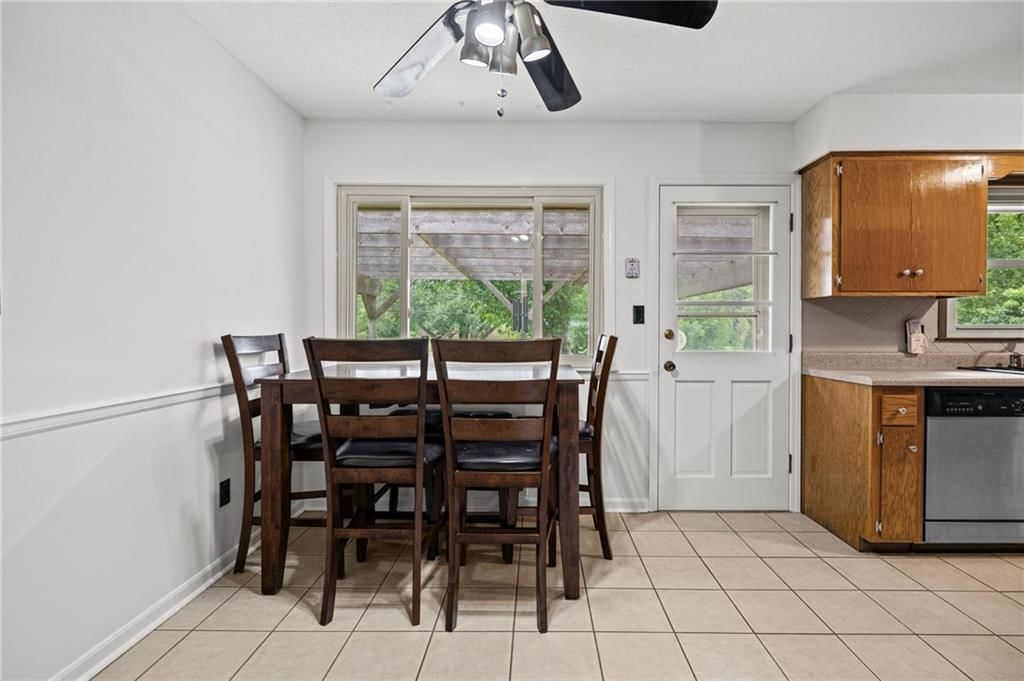 Photo 18 of 38 - 503 S Park Drive, Raymore, MO 64083