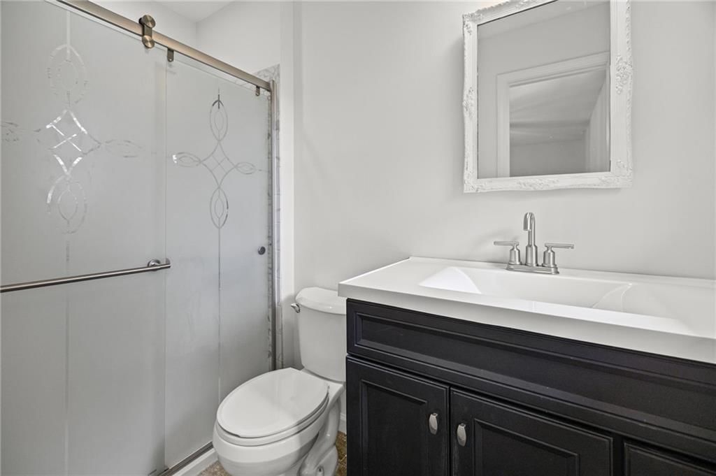 Photo 22 of 38 - 503 S Park Drive, Raymore, MO 64083
