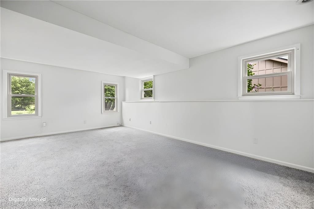 Photo 30 of 38 - 503 S Park Drive, Raymore, MO 64083