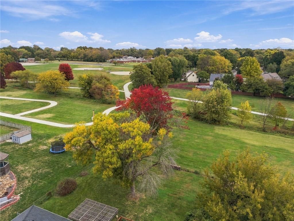 503 S Park Drive, Raymore, MO: listing photo 2
