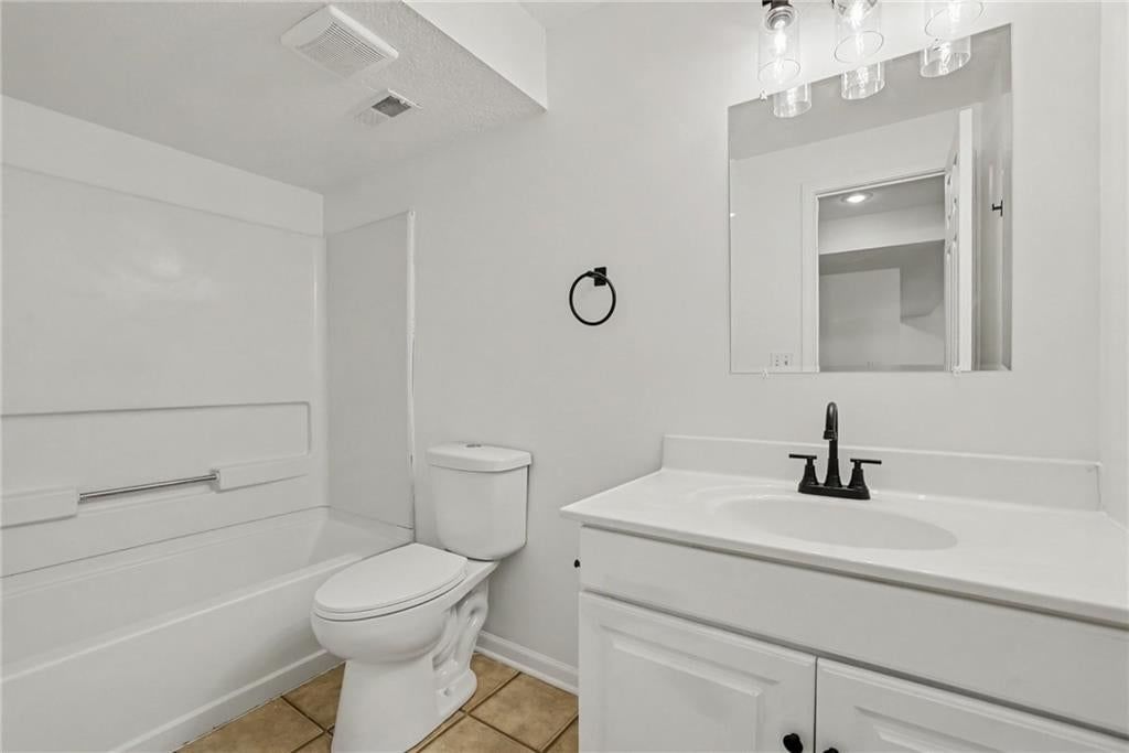 1112 E 81st Street — photo 9