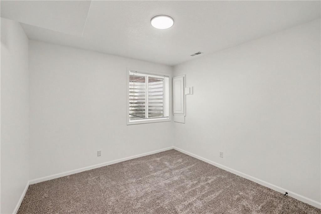 1112 E 81st Street — photo 12