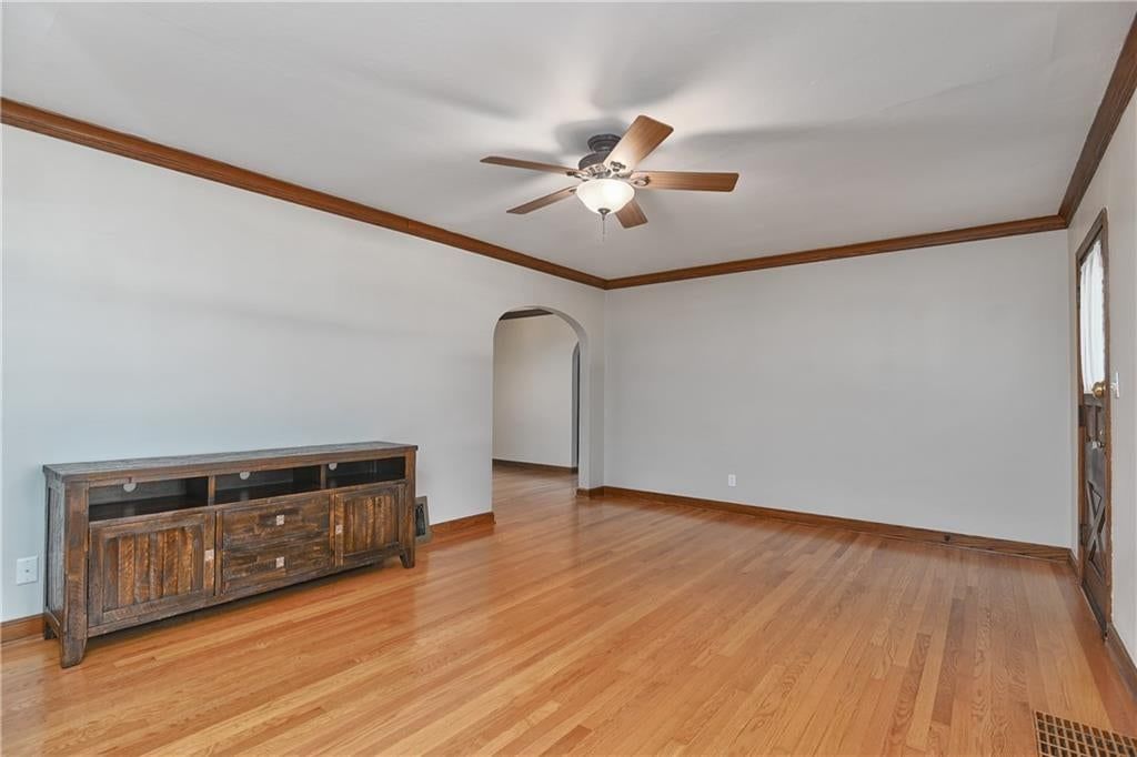 5833 Monrovia Street — photo 7