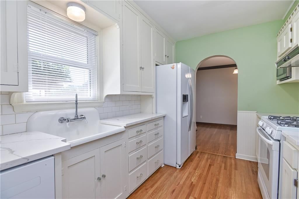5833 Monrovia Street — photo 13