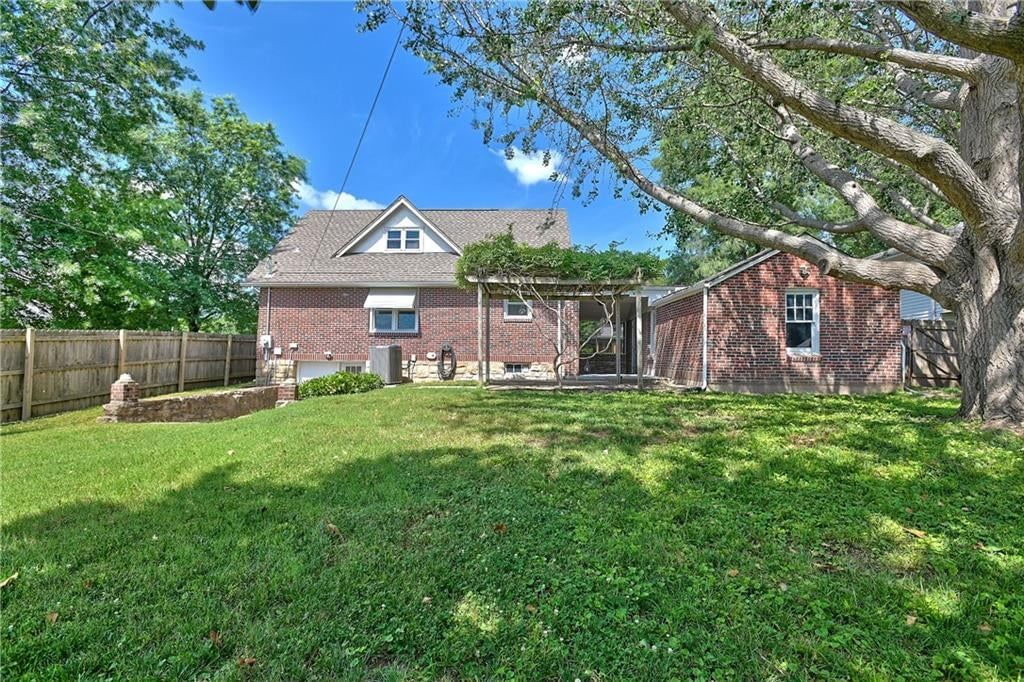 5833 Monrovia Street — photo 41
