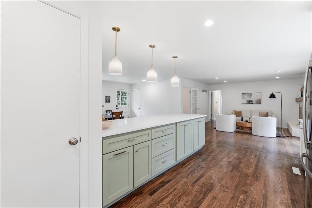 Photo 22 of 46 - 2309 W 104th Street, Leawood, KS 66206