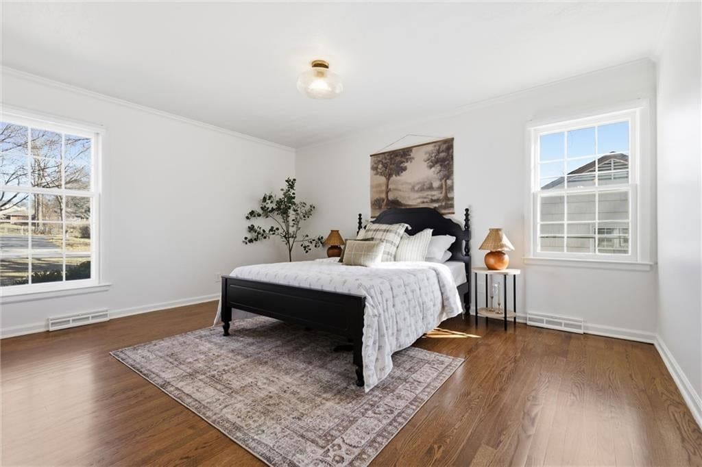 Photo 28 of 46 - 2309 W 104th Street, Leawood, KS 66206