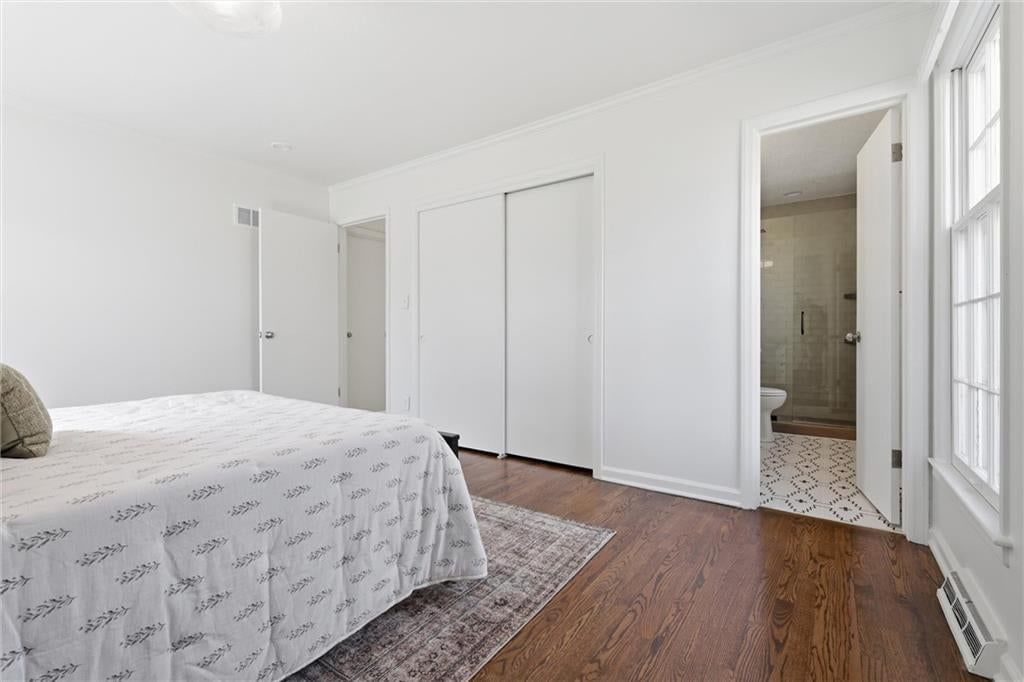 Photo 29 of 46 - 2309 W 104th Street, Leawood, KS 66206