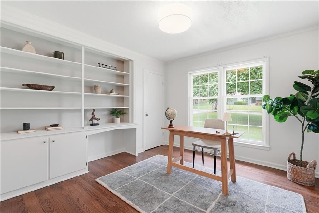 Photo 34 of 46 - 2309 W 104th Street, Leawood, KS 66206
