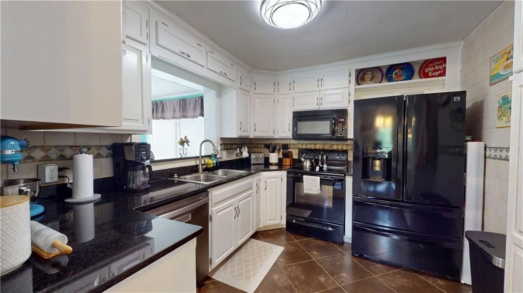 3627 N Walrond Avenue — photo 14