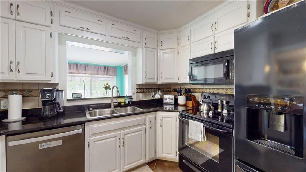 3627 N Walrond Avenue — photo 15