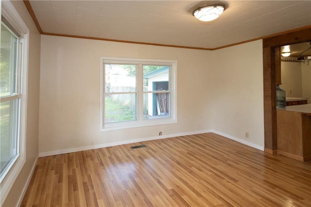 213 W 7th Street — photo 6