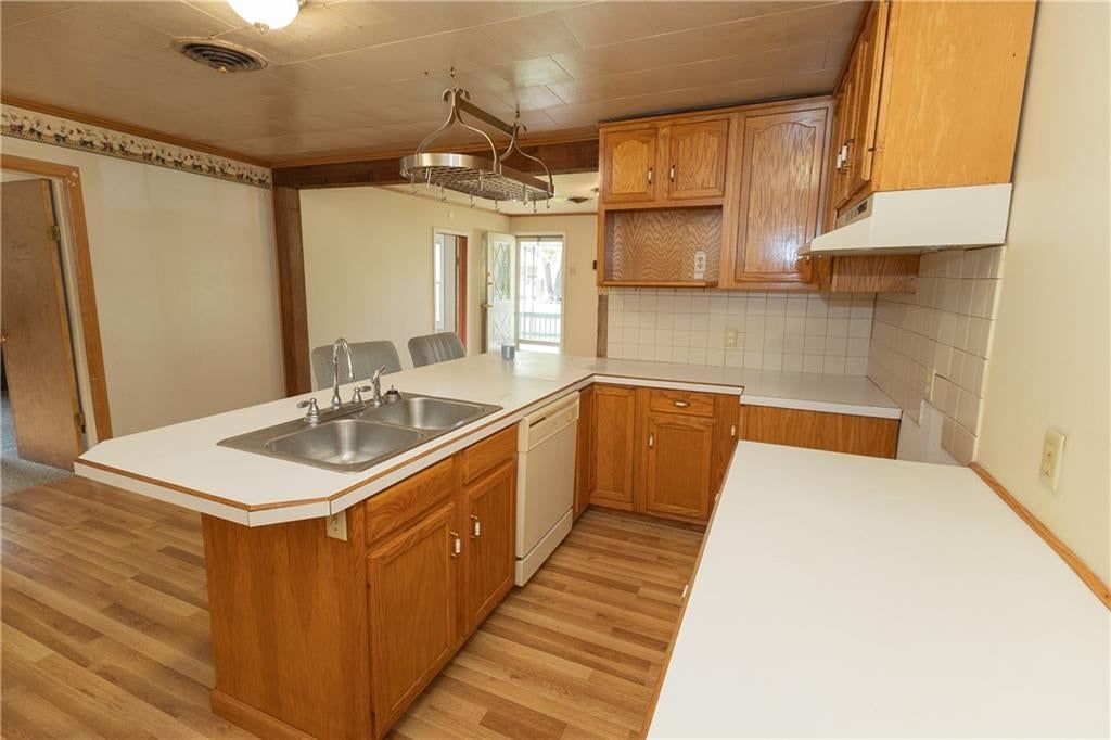 213 W 7th Street — photo 8