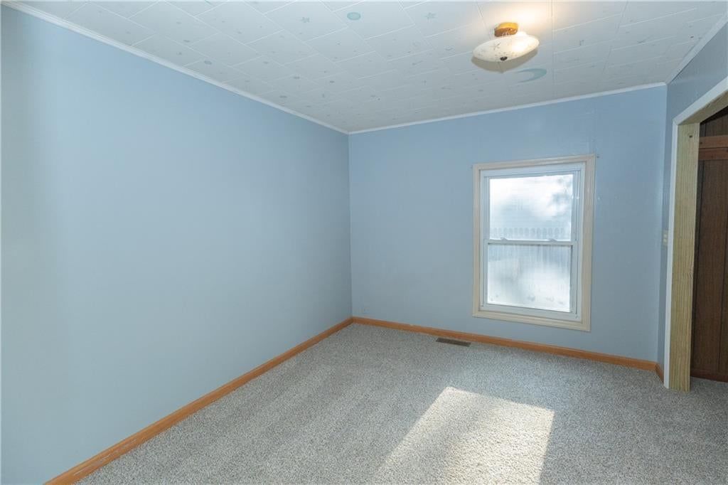 213 W 7th Street — photo 12
