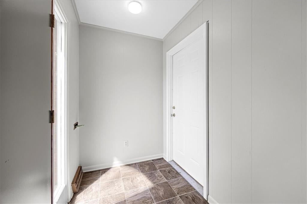 8021 Holmes Road — photo 5